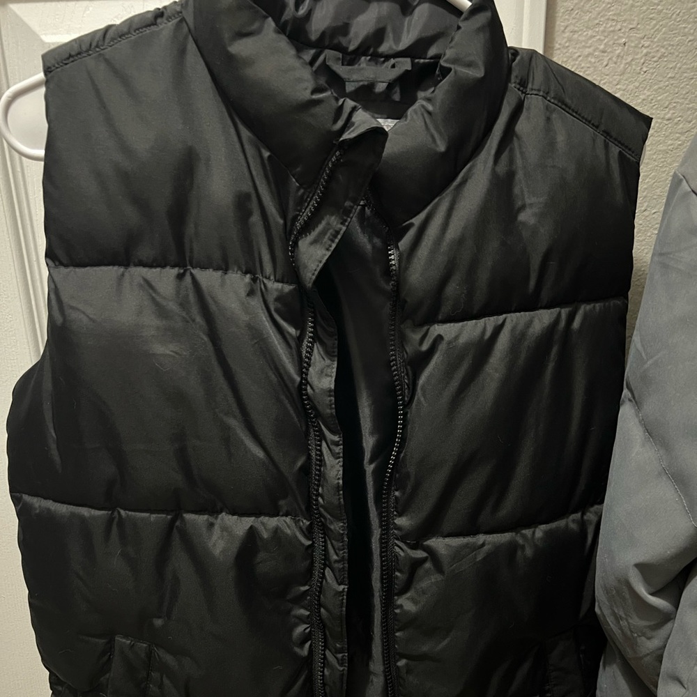 Old Navy Puffer Vest
